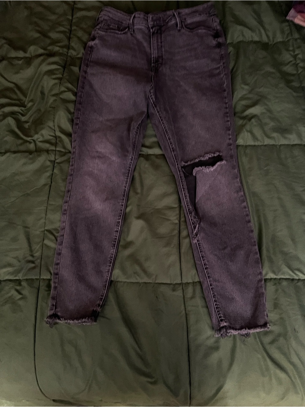 Old Navy Women's Skinny Distressed Jeans - Washed Black